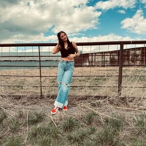 Meet your Posher, Ali